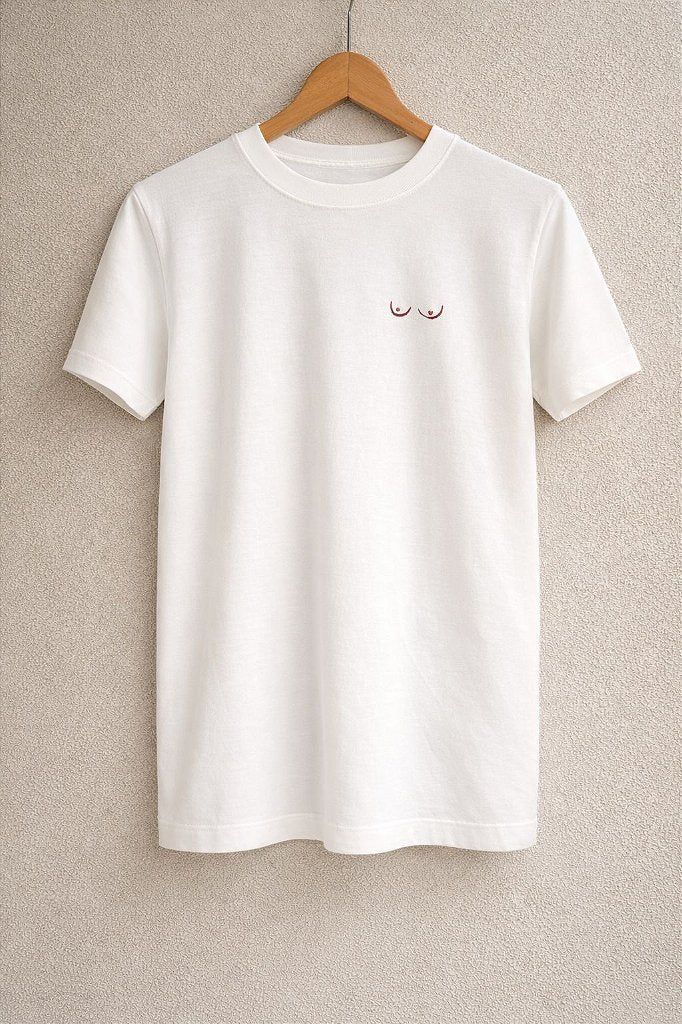 Camiseta Self-Love Off White Bordado Vermelho