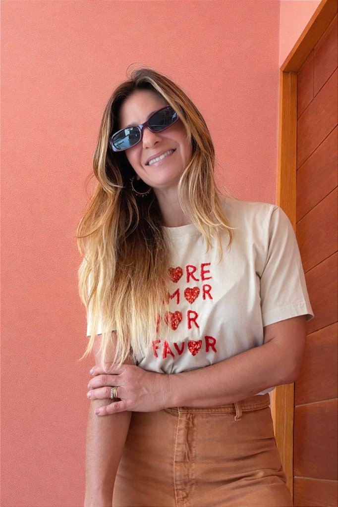 Camiseta More Love Por Favor Areia